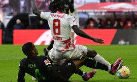 A Deep Dive into Alassane Plea’s Winning Strategies at Borussia Mönchengladbach