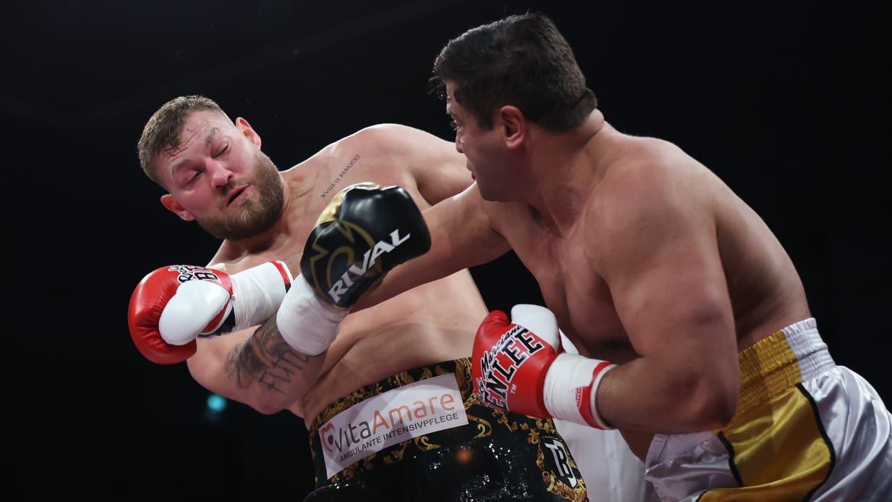 Boxing, Celebrity Big Brother: DAZN lets Tom Schwarz's fight burst