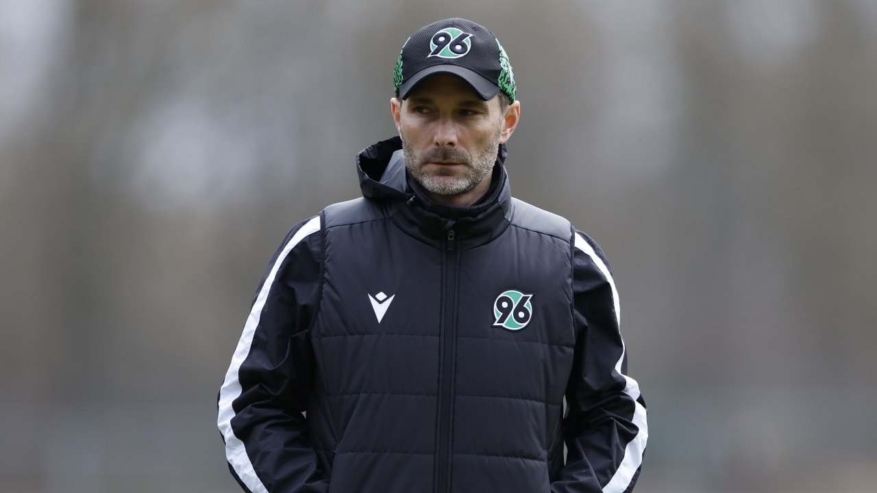 Hannover 96: backing!  Stefan Leitl remains coach despite derby bankruptcy