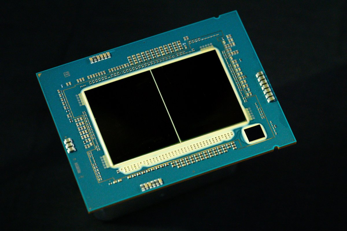 Intel: "Sierra Forest" brings 144 CPU cores, "Granite Rapids" with huge dies