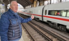 Mike Krüger Proves He’s Faster Than Deutsche Bahn at 71