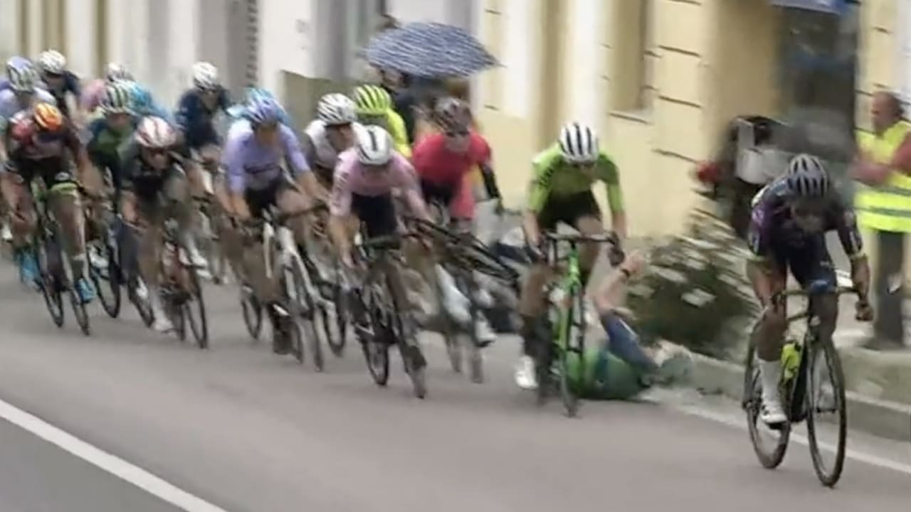 Vuelta Extremadura: Fan causes horror crash – reminiscent of "Opi-Omi" incident