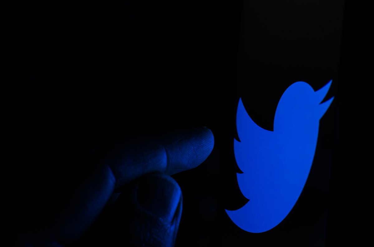 Substack: Twitter suppresses links to rival platform