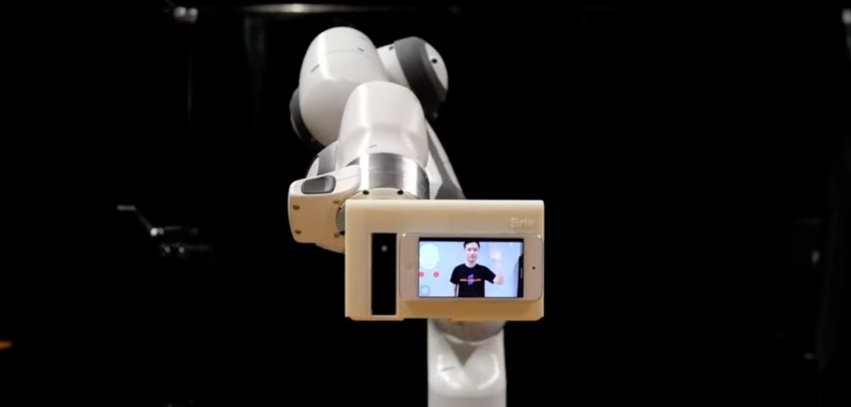 Stargazer: AI Camera Robot makes filming tutorials easier