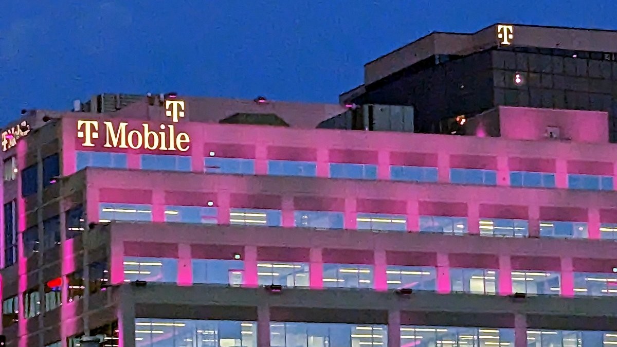 T-Mobile USA hacked again