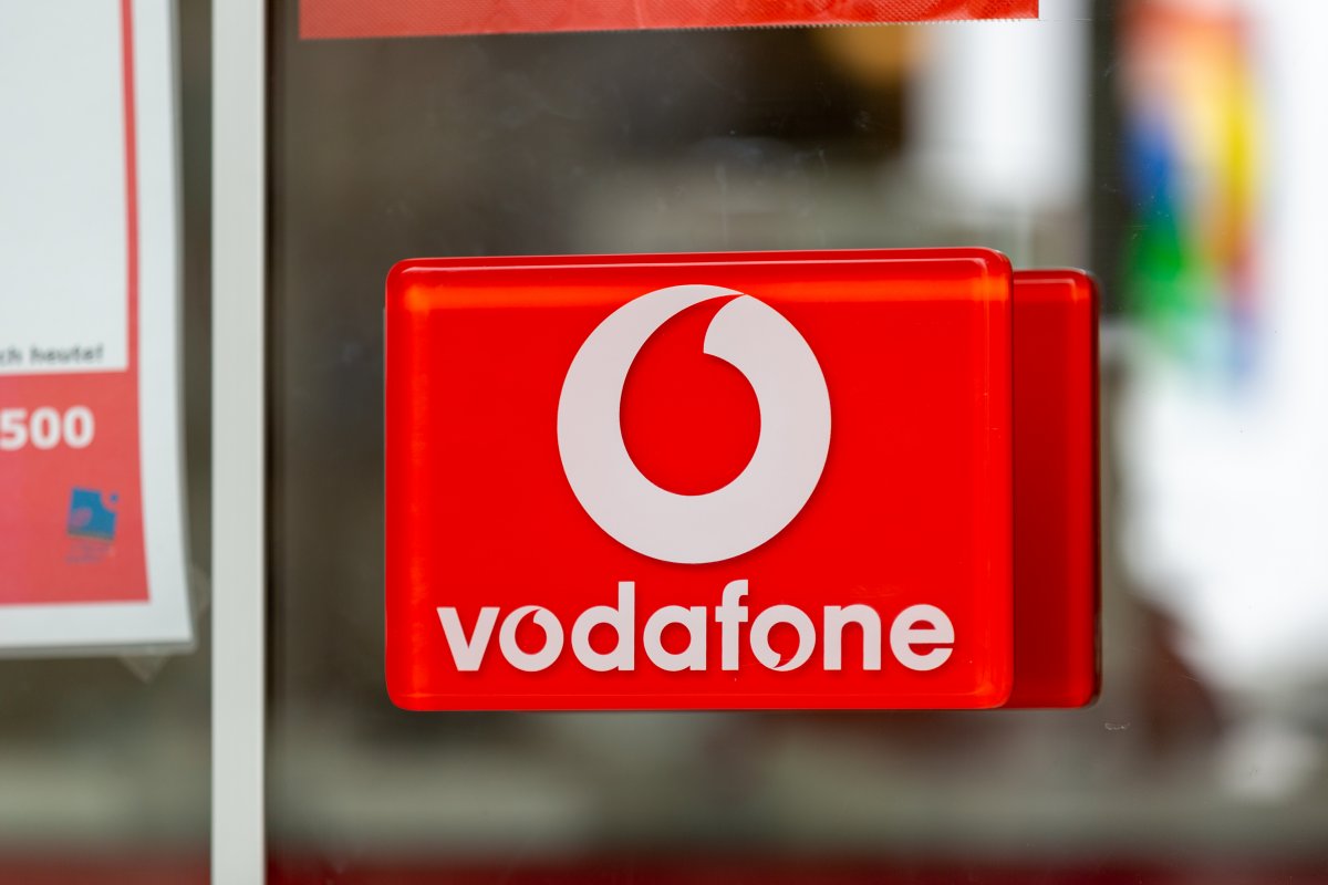 Vodafone cuts 11,000 jobs worldwide