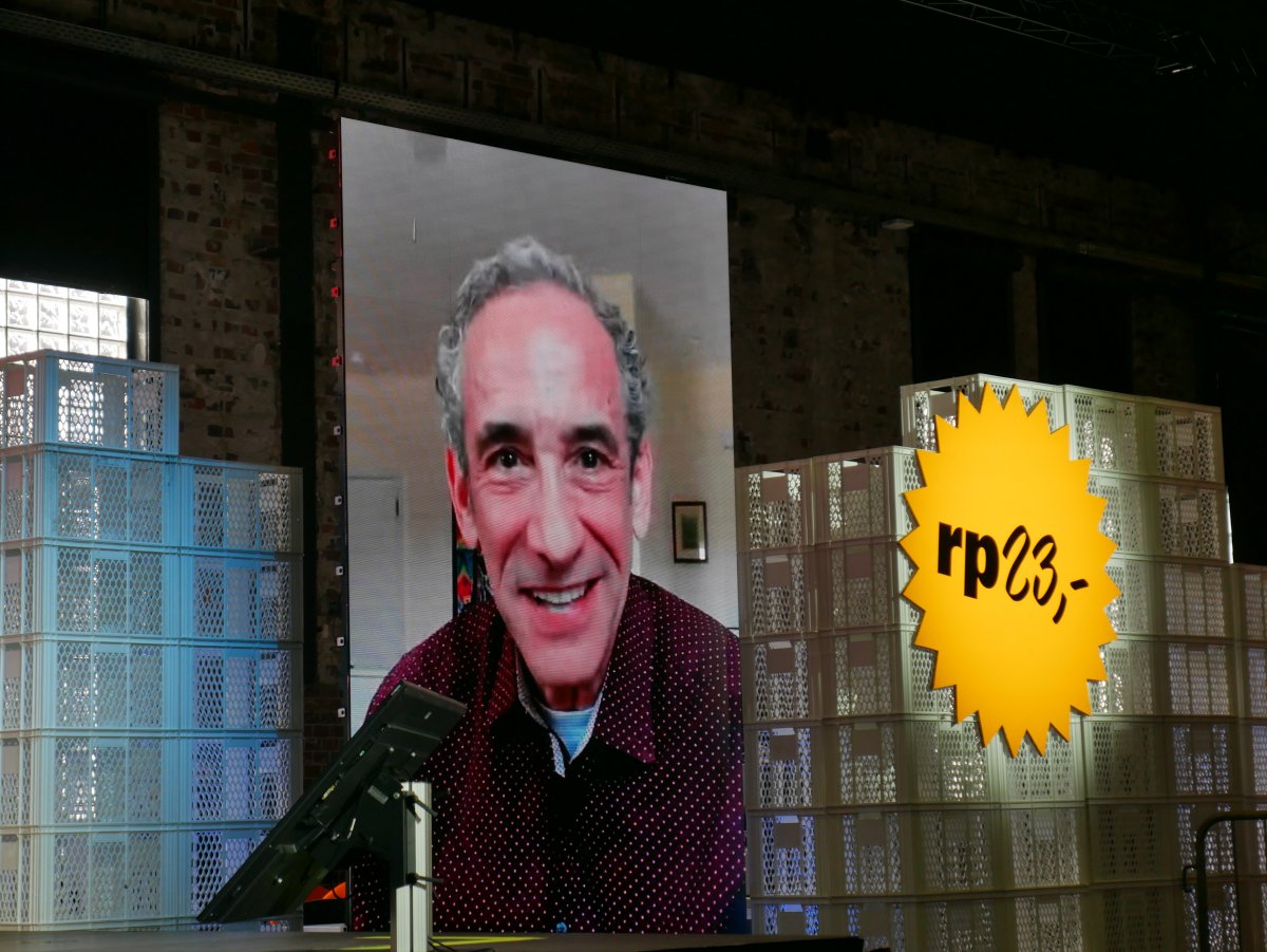 re:publica: Douglas Rushkoff and his tips for the super rich