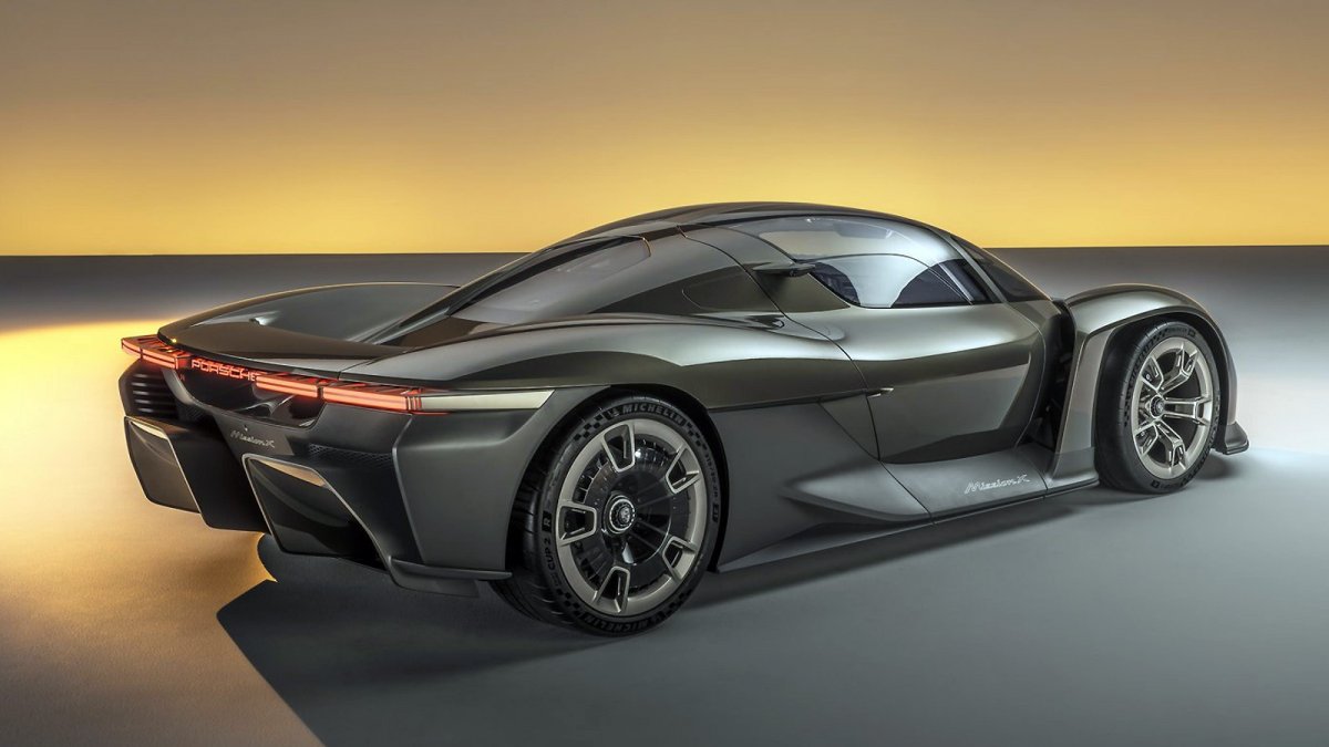 Porsche Mission X: study of a super sports car with 900 volts