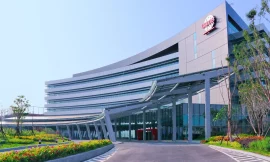 Chip Job Shop TSMC Faces First Profit Decline in Four Years