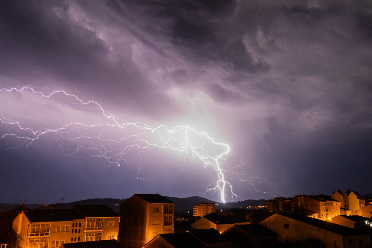 Lightning marker: weather satellite provides first data of thunderstorms