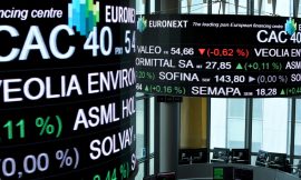 Paris Stock Exchange closes lower, awaits ECB meeting