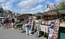 Paris: Bookstalls Rebel Against Being Asked to Make Way for the Olympics
