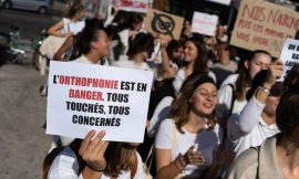 In Paris, Speech Therapists March for Better Working Conditions