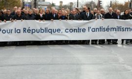 Live – March against anti-Semitism in Paris: the procession sings the Marseillaise