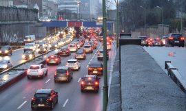 Exceptional Traffic Jams in Paris: Accidents and Over 400 Kilometers of Congestion