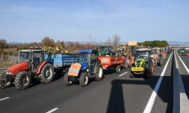 Angry Farmers: Paris Blockade Begins, Exceptional Cabinet Meeting, New Measures Expected Within 48 Hours, Follow the Situation Live