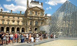 Starting this Monday, the Louvre museum significantly increases its prices