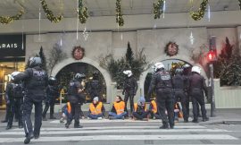 Dijon Residents Acquitted after Blocking Rue de Rivoli in Paris
