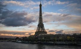 Is the Eiffel Tower in bad condition? Paris city hall defends itself