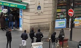 Knife Fight Between Street Vendors Sparks Chaos in Paris Metro at Porte-de-Clignancourt